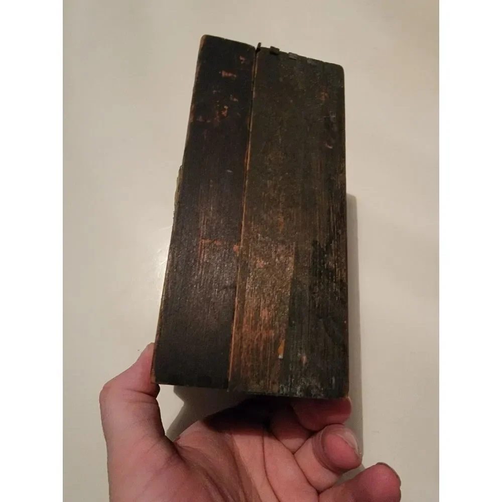 VINTAGE ENGLISH LEATHER DOVETAILED WOODEN EMPTY BOX MEM CO INC NEW YORK SWORD